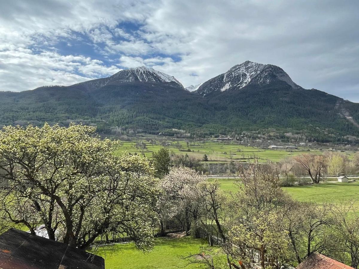 Appartement Dans Une Maison De Pays Briançon Exterior foto